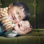 下の子はおとなしいって本当？その理由と育児における注意点