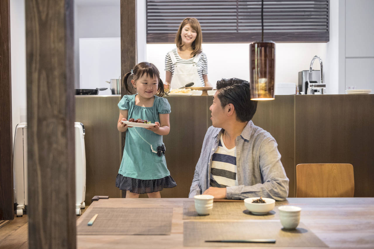 3人家族の平均的な食費を知ろう!子育てにかかる費用や節約のコツ