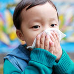 2歳の子どもも花粉症になるの?症状や検査方法と予防策を知ろう