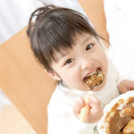 4歳児の食べ方の特徴と悩みは？工夫して食事マナーを教えよう