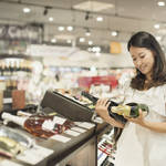 出産後のお酒はいつまで控えるの？母乳への影響とうまくつき合う方法