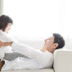 一人っ子の女の子への偏見は強い？自己肯定感と社会性を育む方法