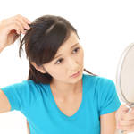 白髪が急に増えたと感じたら。原因と対策や上手につき合う方法