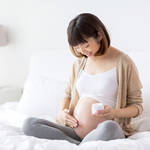 妊娠線ができる時期と対処法は？妊娠線の原因と予防方法を紹介