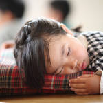 昼寝は何歳までするのがよいの？一般的な昼寝の目安や保育園での対応
