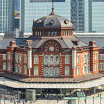 ベビーカーを利用しながら東京駅へ。子どもと一緒に息抜きタイムを