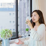 ママが気になるノンカフェイン青汁とは?妊娠中や授乳中の栄養補給に