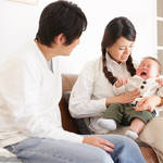 生後8カ月でも終わらない黄昏泣き。原因と対策を知って乗り越えよう