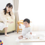 子どものイタズラに悩むママへ。収納を工夫して対策をしよう