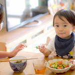 子どもの握り箸がクセになる前に!楽しい箸の習得法や矯正アイテム