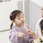 ママ友の子どもを叱ってもよい?価値観の違うママ友との付き合い方