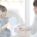 面倒な窓掃除を短時間で行いたい！窓が汚れる原因や汚れ防止方法も