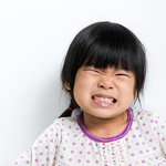 子どもが噛むのは親の責任?子どもの心に寄り添って適切な対応を