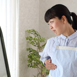 胸が垂れる年齢は何歳から？垂れやすい要因とハリを維持する予防法