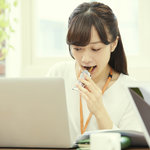 勤務中の間食で仕事の効率をアップ!ママにも嬉しいヘルシーおやつ