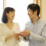 結婚10年のお祝いをしよう!過ごし方やパパが喜ぶプレゼント