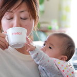 母乳育児中でもココアが飲みたい！ママはカフェインや糖分に注意を