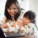 ホラー好きな子どもの心理とは?親子で楽しめる作品や観光地を紹介