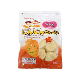 にんじんを入れたほんのり甘いおせんべい。口どけがよく、...