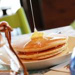 スイーツだけじゃない!お食事パンケーキで休日のランチはいかが?