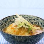 天津飯も日本生まれって?意外な日本料理の天津飯