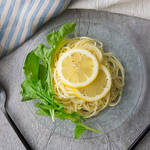 パパッと作れちゃうのに激ウマ!夏にぴったりのレモンクリームパスタ