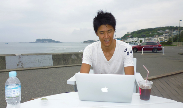 《みんなの働き方》株式会社ビズグラウンド畠山友一さんのキャンピングカーオフィスとは?