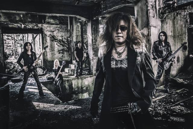 SABRE TIGER『HALOS AND GLARE - The Complete Trilogy』