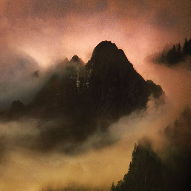 DEAD TO A DYING WORLD『Elegy』