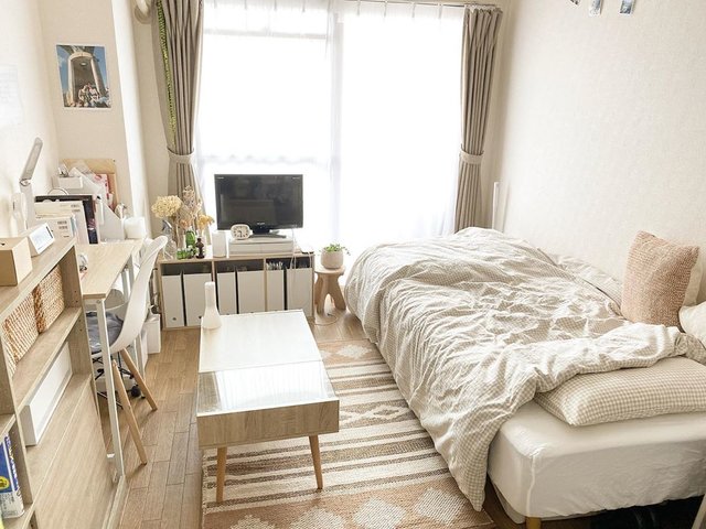 シンプルでコスパのいいアイテムを使った ふんわりナチュラルなワンルーム とりぐら 一人暮らしの毎日がもっと楽しく