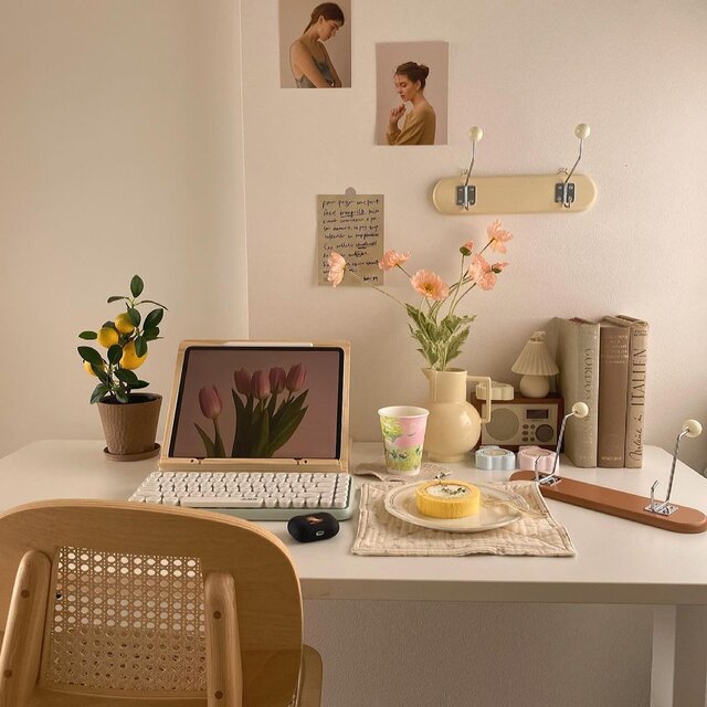 一人暮らしの在宅スペース おしゃれで気分が上がるおうちデスクのコツ とりぐら 一人暮らしの毎日がもっと楽しく