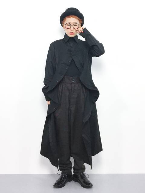 トップ100 黒 シャツ コーデ 冬 人気のファッションスタイル