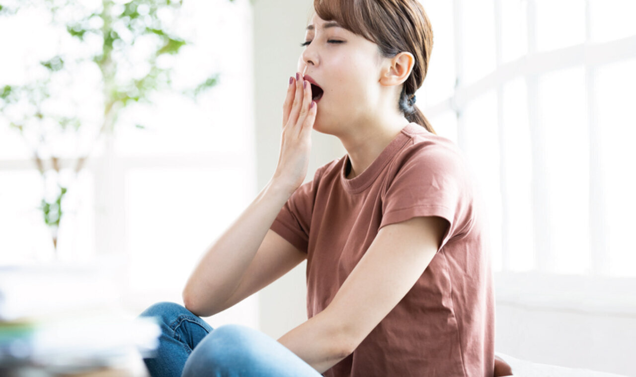 生理前・生理中に眠くなる理由は?医師が教える眠いときの対処法|からだにいいことWeb
