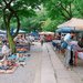 ◆外國旅客慕名而來!「護國寺骨董市集」