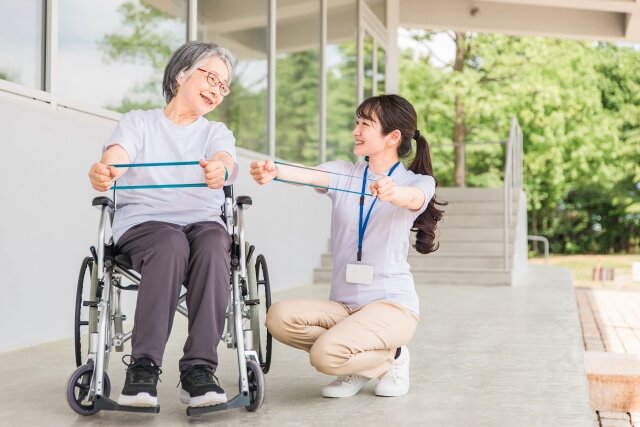 ロコモ体操で健康維持を目指そう！効果的な実践法と継続のコツを解説