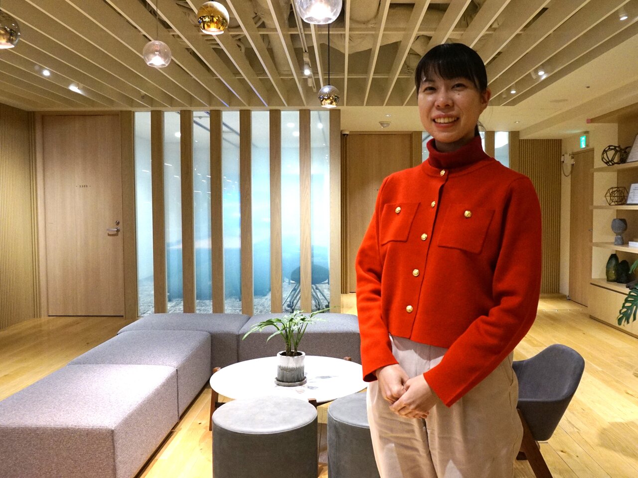 介護スタッフから販促担当へ。経験をつなぐキャリアの選択