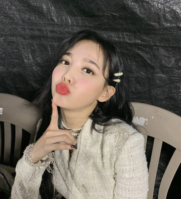 眩しすぎる笑顔 愛嬌たっぷりの カメ顔 K Popアイドルをご紹介 韓国情報サイト Daon ダオン