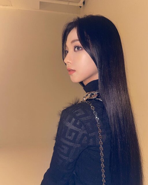 横顔が美男美女の韓国アイドル 人 思わず保存したくなる美しさ 韓国情報サイト Daon ダオン
