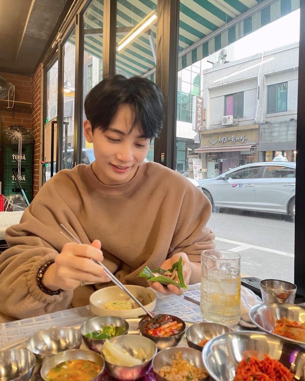 韓国で話題の エゴマの葉論争 韓国アイドル 人の答えとは 韓国情報サイト Daon ダオン