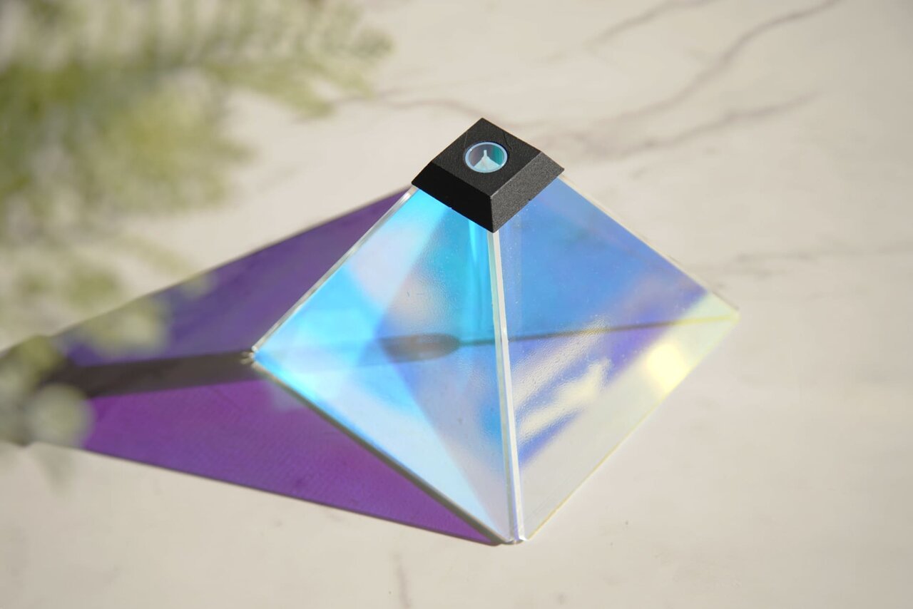 自分で色を選んで組み立てる、光と花のための花器｜ZOOM LIFE