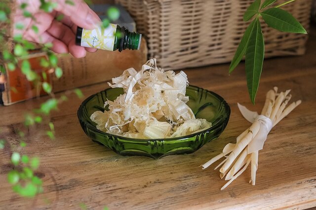 ‘かんなくず’に香りを添えて。白鳳社寺×LOF ひのき精油とKANNA-KUZUの詰め合わせ