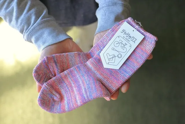 日本一の靴下の町で、ものづくりの楽しさを体験。自転車×靴下｜チャリックス