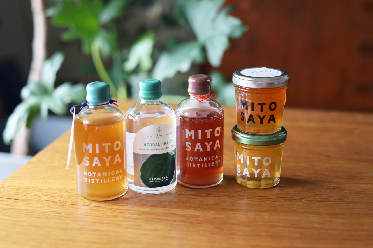 今日はどんな風に味わう？薬草園蒸留所「mitosaya」のボタニカルシロップ