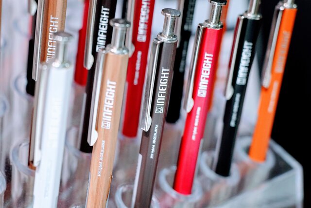 デザインと機能を兼ね備えた文具のセレクトショップ「エイトボール