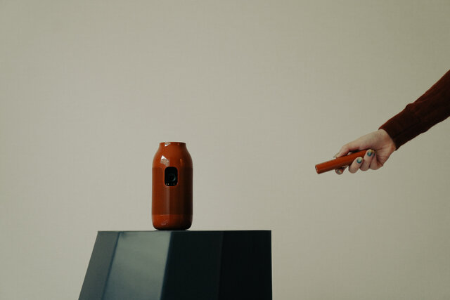 部屋を彩る魔法のアイテム。置き型プロジェクター「Aladdin Vase