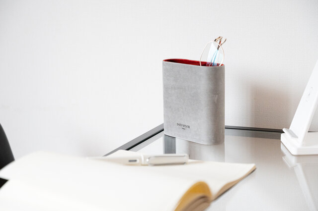 自分のメガネライフを好きになる、DIFFUSERの特別なアイウェアスタンド