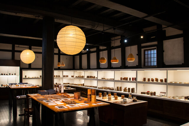 使うほどに深まる味わい。秋田角館「伝四郎」の樺細工と暮らす｜ZOOM LIFE