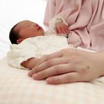 産後のカラダはどうなっているの?「子宮復古不全」の症状や原因・治療法について