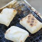 簡単お餅のアレンジレシピ16選♡おかずやスイーツに大変身!大量に余っても飽きずに美味しい♪