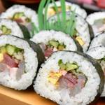 子供が喜ぶお寿司レシピ24選♡誕生日やパーティーに映える可愛くて美味しいアレンジ大公開!